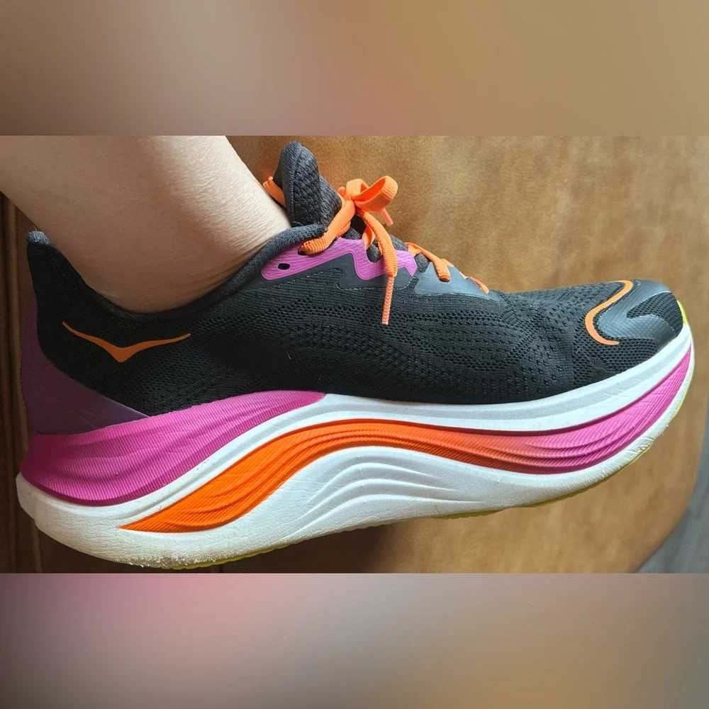 Hoka skyward x size 10D - Picture 6 of 7